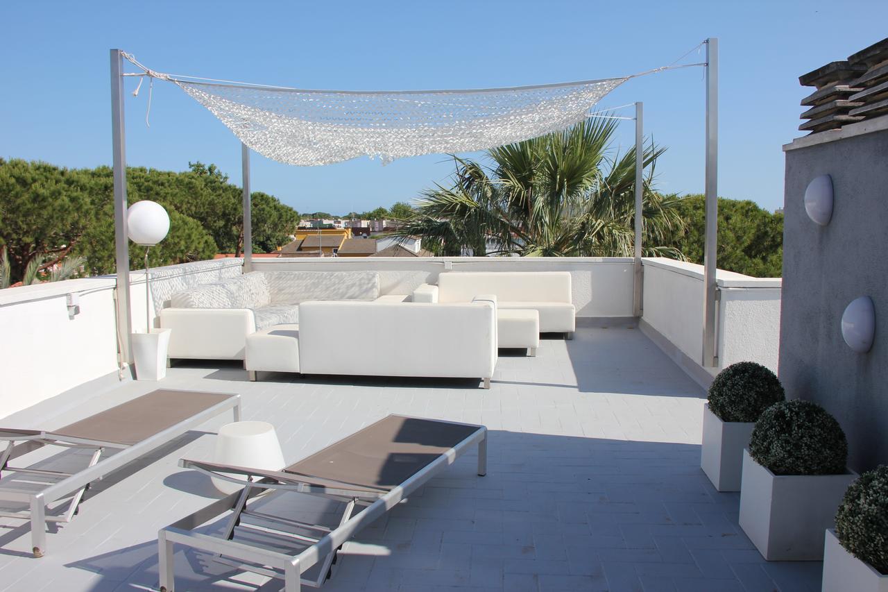 Apartamentos Caru Castelldefels Exterior foto